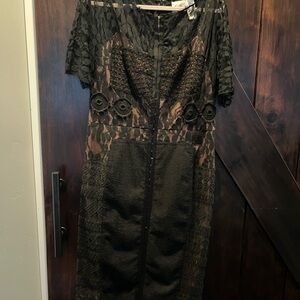 Black Sheath Midi Dress with Crew Neck